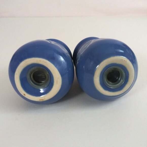 Vintage Florida Seashells Beach Blue Ceramic Salt & Pepper Shakers - Picture 6 of 6